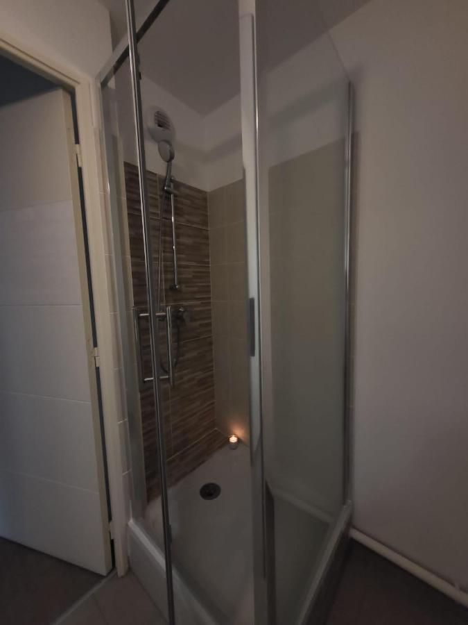 Logement La Courneuve-Aubervilliers Rerb מראה חיצוני תמונה